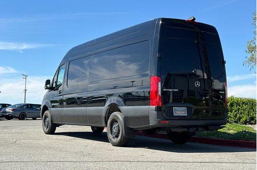 2025 Mercedes-Benz Sprinter 2500 High Roof