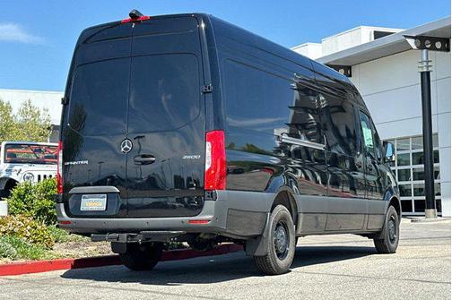 2025 Mercedes-Benz Sprinter 2500 High Roof
