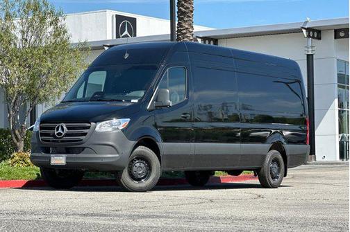 2025 Mercedes-Benz Sprinter 2500 High Roof