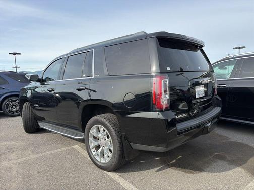 Onyx Black 2017 GMC Yukon SLT