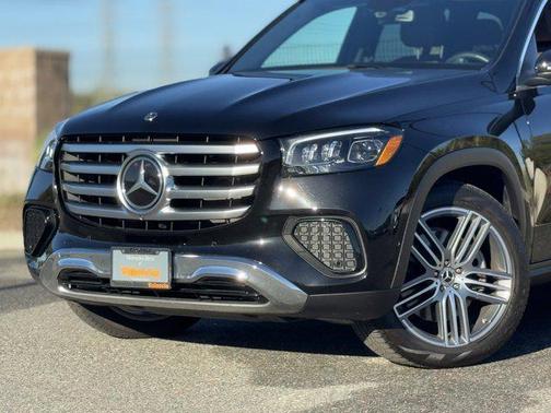 2025 Mercedes-Benz GLS 450 4MATIC