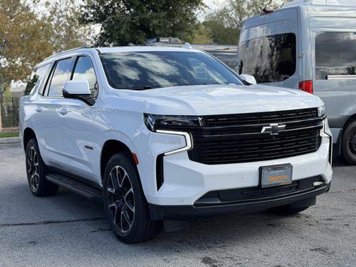 2023 Chevrolet Tahoe 4WD RST