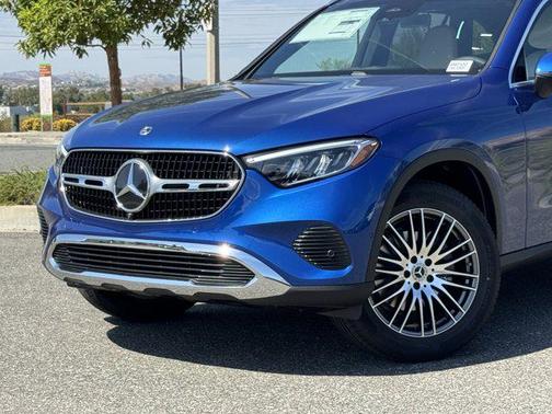 2026 Mercedes-Benz GLC 300 Base