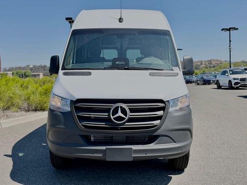 White 2026 Mercedes-Benz Sprinter 2500 Cargo 144 WB