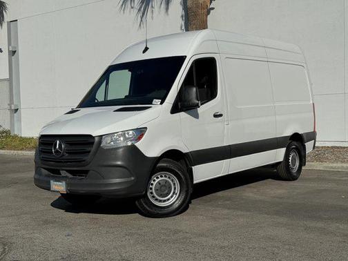 2020 Mercedes-Benz Sprinter 2500 Standard Roof