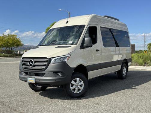 2025 Mercedes-Benz Sprinter 2500 Standard Roof