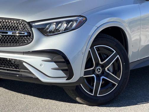 2025 Mercedes-Benz GLC 300 4MATIC Coupe