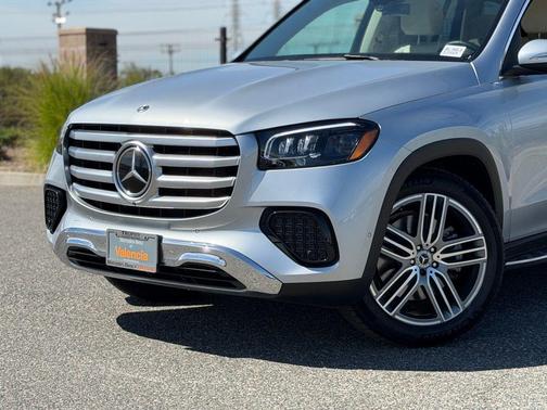 Cirrus Silvr/Obsidian Blk 2026 Mercedes-Benz GLS 450 4MATIC