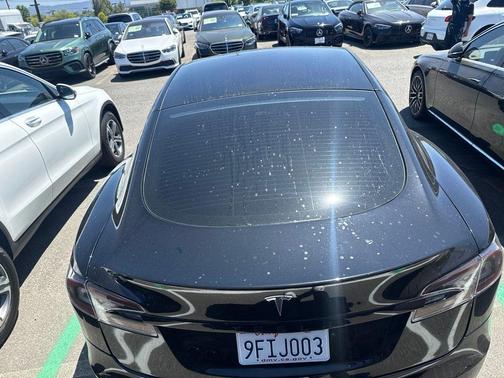 2022 Tesla Model S Base