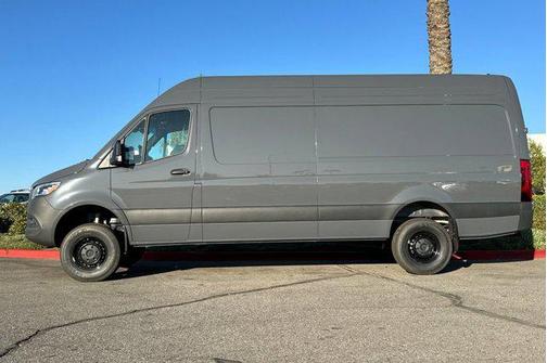 2025 Mercedes-Benz Sprinter 2500 Cargo 170 WB