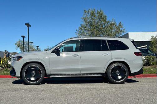 2025 Mercedes-Benz AMG GLS 63 Base