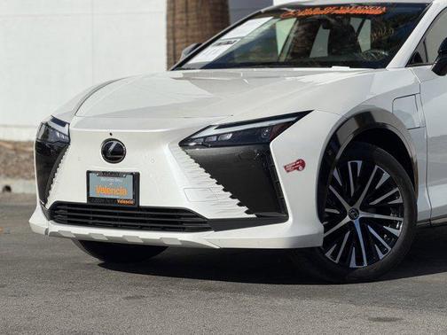 2023 Lexus RZ 450e Luxury
