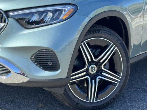 2026 Mercedes-Benz GLC 300 Base