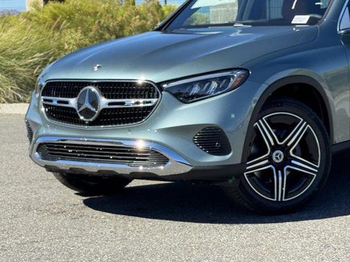 2026 Mercedes-Benz GLC 300 Base