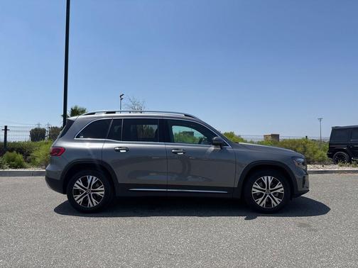 Mountain Grey Metallic 2026 Mercedes-Benz GLB 250 Base