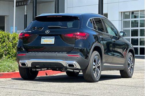2025 Mercedes-Benz GLA 250 Base