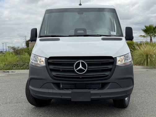 2025 Mercedes-Benz Sprinter 2500 Standard Roof