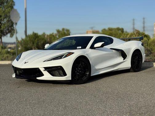 2025 Chevrolet Corvette Stingray w/2LT