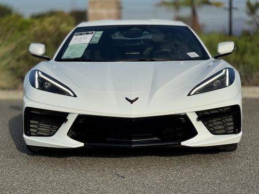 2025 Chevrolet Corvette Stingray w/2LT