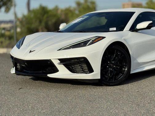 2025 Chevrolet Corvette Stingray w/2LT