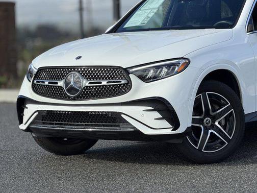 2025 Mercedes-Benz GLC 350e Base