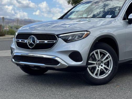 2026 Mercedes-Benz GLC 300 4MATIC