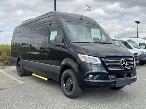 2026 Mercedes-Benz Sprinter 2500 High Roof