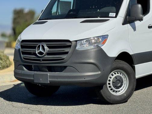 2025 Mercedes-Benz Sprinter 2500 Standard Roof