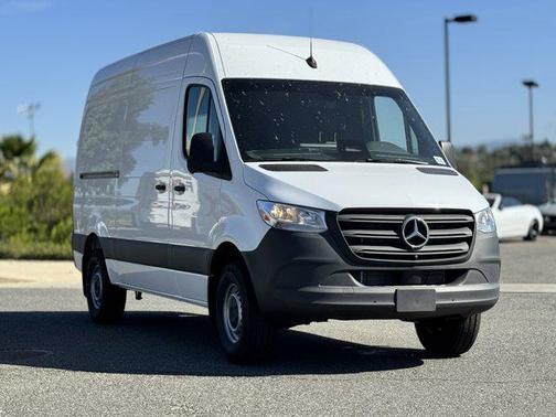 2025 Mercedes-Benz Sprinter 2500 Standard Roof
