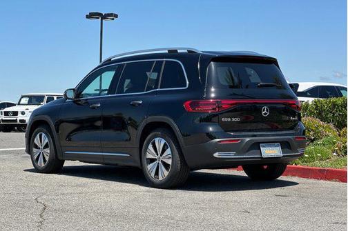 2025 Mercedes-Benz EQB 300 4MATIC