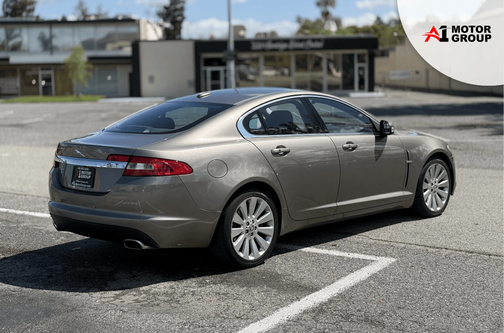 2009 Jaguar XF Premium Luxury