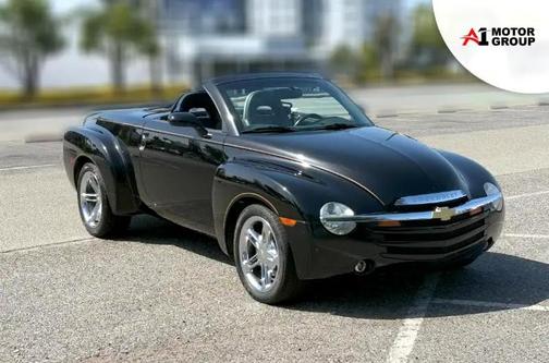 2005 Chevrolet SSR Base