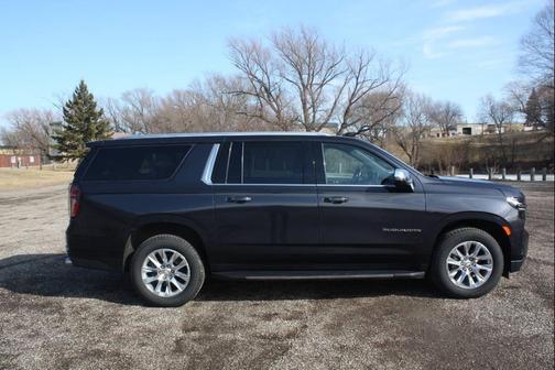2022 Chevrolet Suburban Premier