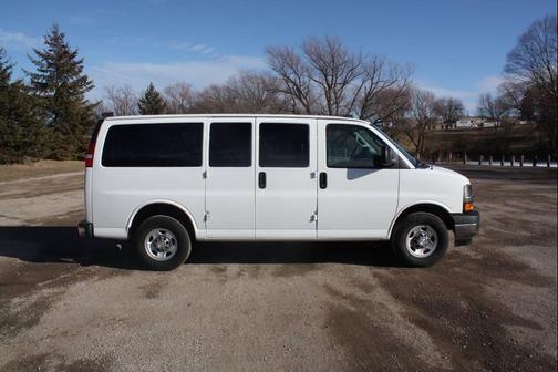 2019 Chevrolet Express 2500 LT
