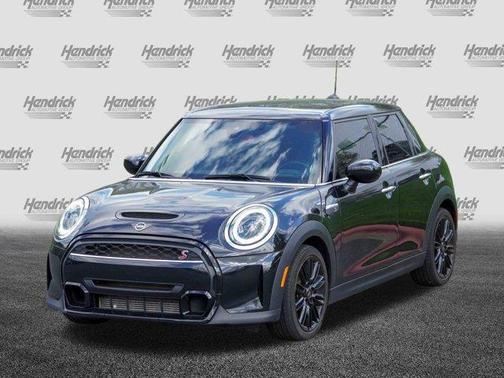 2023 MINI Hardtop Cooper S