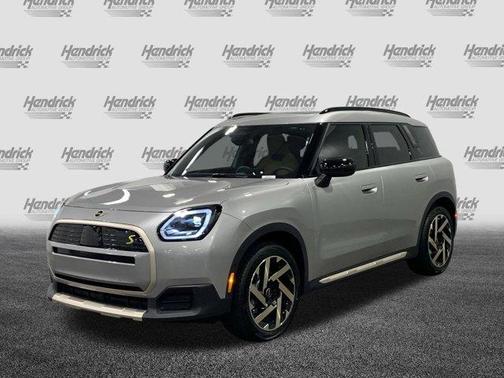 2025 MINI Countryman Base