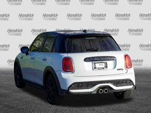 2022 MINI Hardtop Cooper S