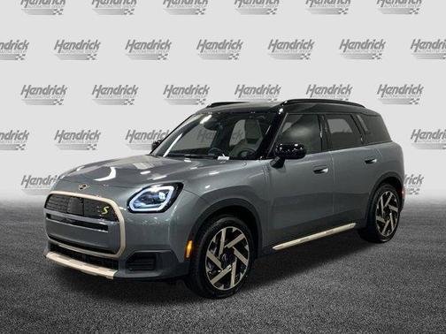 2025 MINI Countryman Base