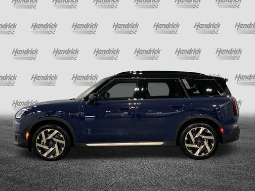 2025 MINI Countryman Base