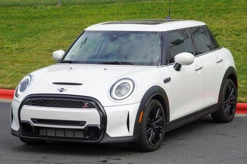 White Metallic 2023 MINI Hardtop Cooper S