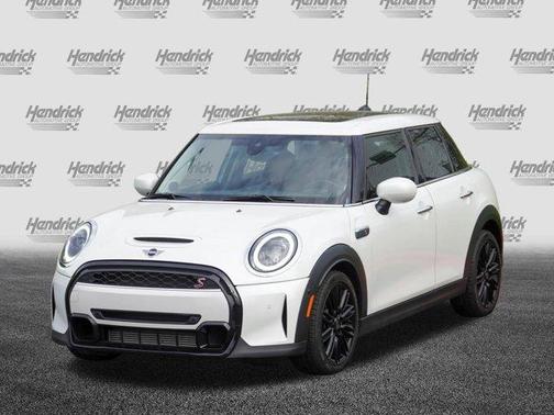 White Metallic 2023 MINI Hardtop Cooper S