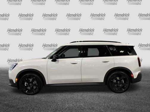 2025 MINI Countryman Base