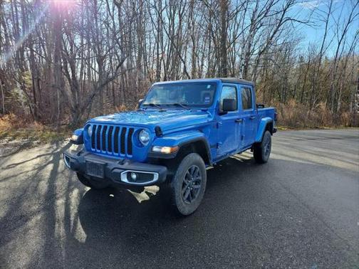 2022 Jeep Gladiator Sport S 4x4