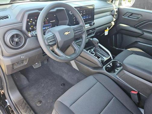 2025 Chevrolet Colorado WT