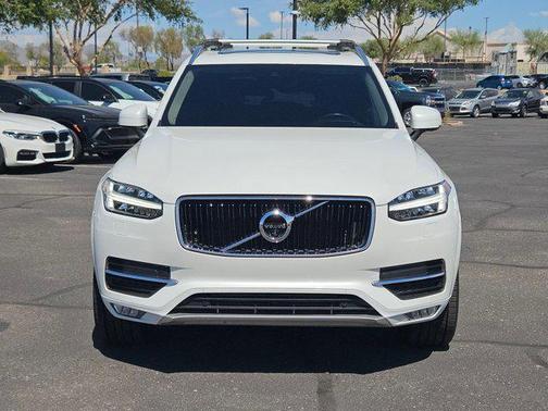2019 Volvo XC90 T6 Momentum