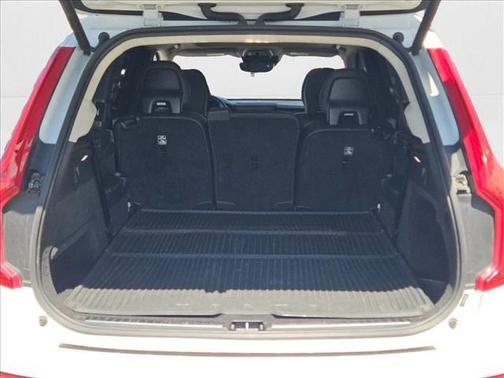 2019 Volvo XC90 T6 Momentum