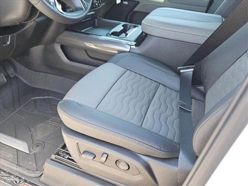2025 Chevrolet Silverado 2500 4WD Crew Cab Standard Bed ZR2