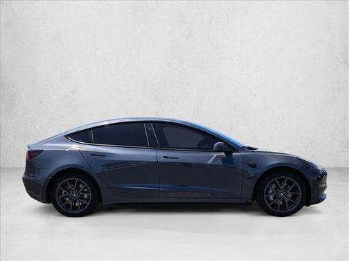 Gray 2022 Tesla Model 3 Long Range