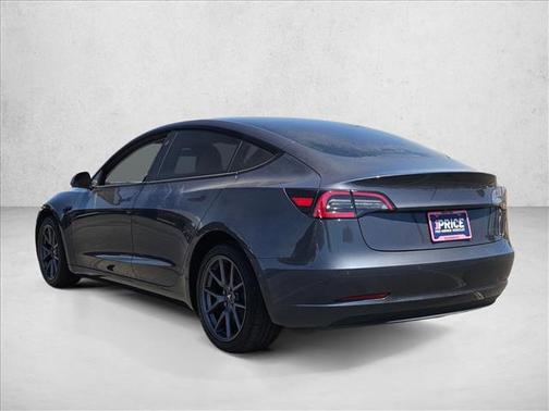 Gray 2022 Tesla Model 3 Long Range