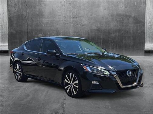 2021 Nissan Altima SR FWD